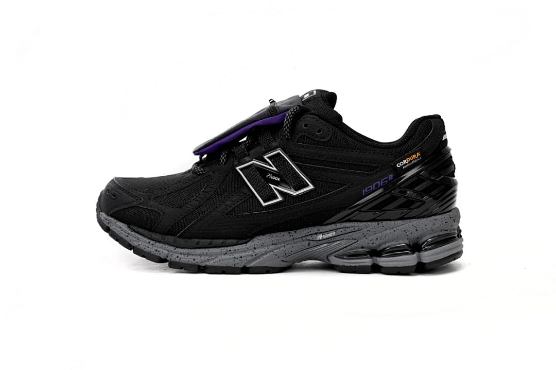 New Balance 1906R 'White Black Ash'