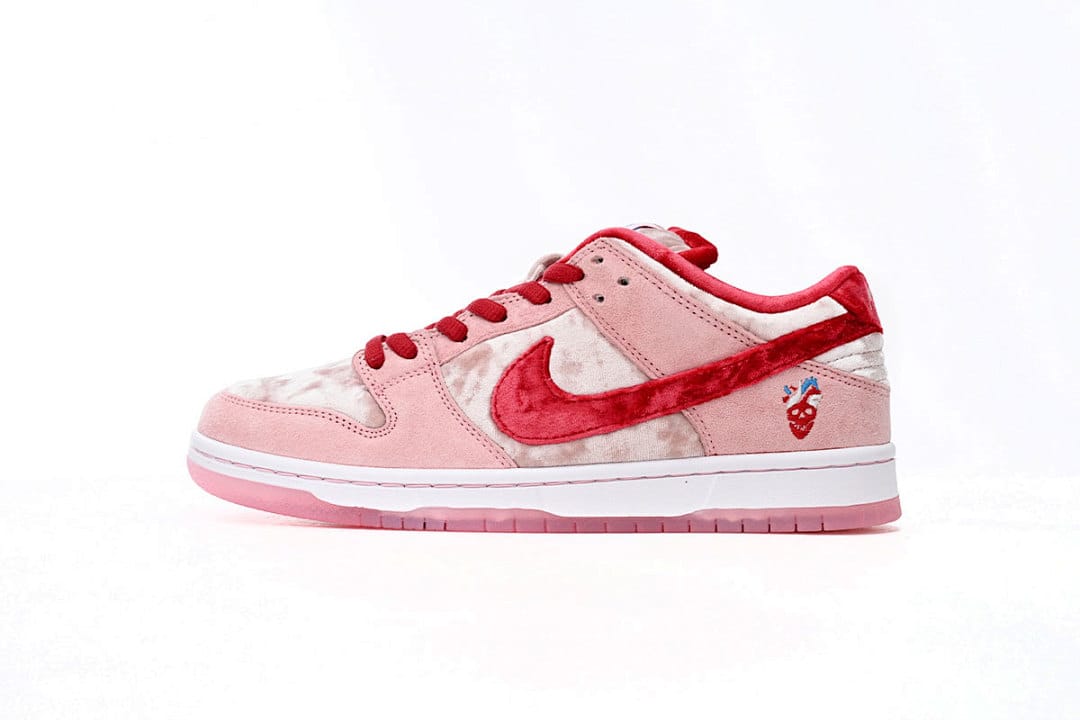 Nike Dunk Low SB SX Edition Valentine's Day