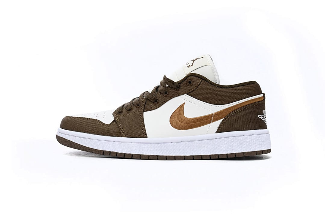 Air Jordan 1 Low Mocha Toe