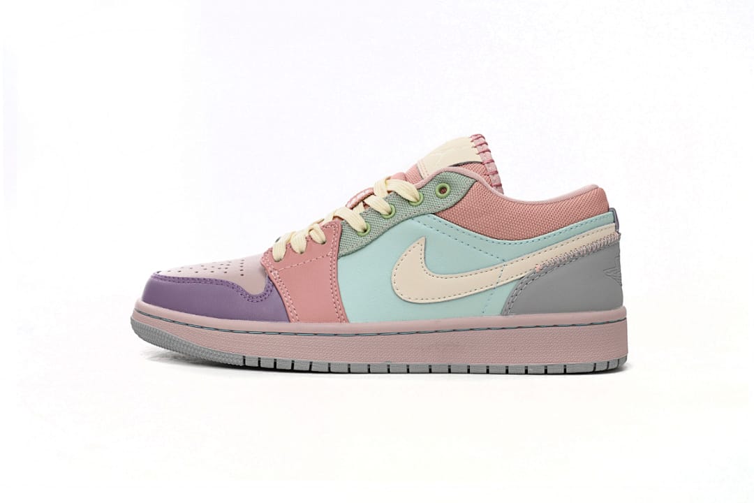 Air Jordan 1 Low SE Champagne