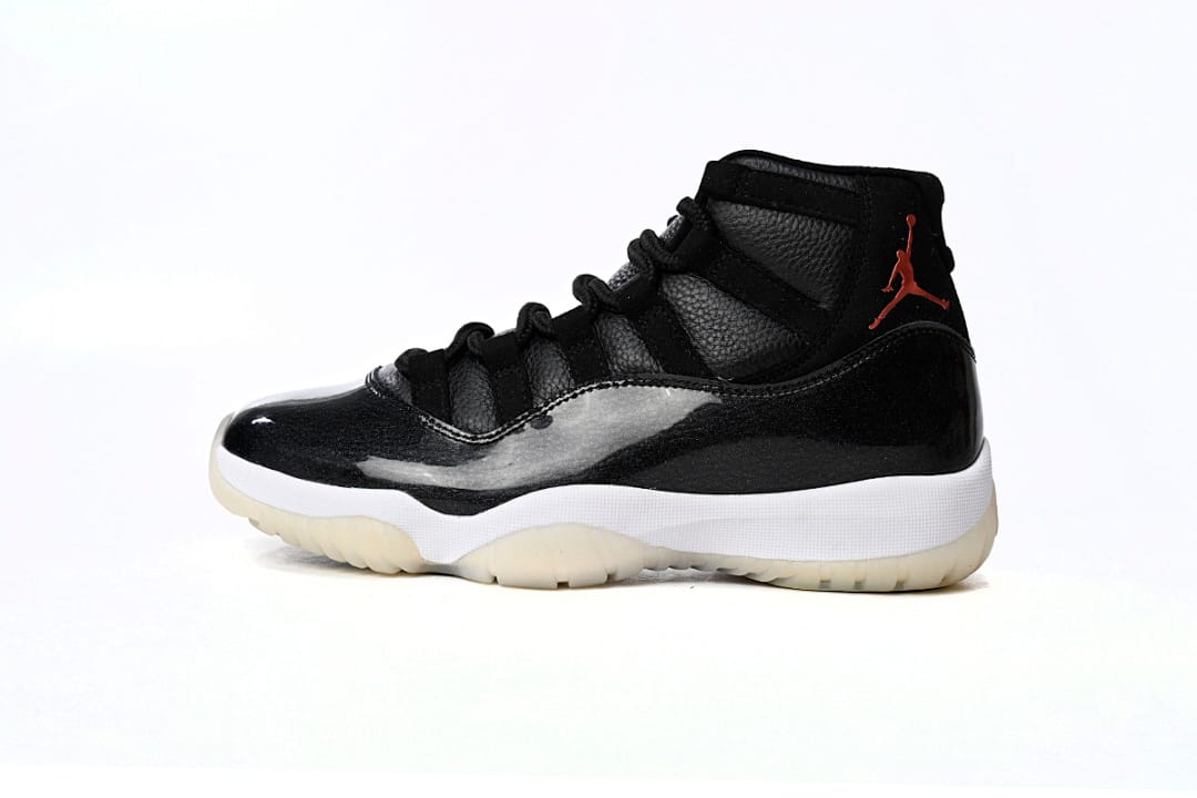 Air Jordan 11 Retro x Travis Scott Anniversary Black Silver Eyelets (Colorway 2)