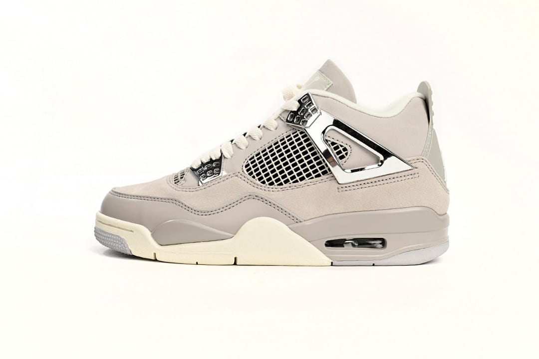 Air Jordan 4 Retro x Travis Scott Frozen Moments (Colorway 3)