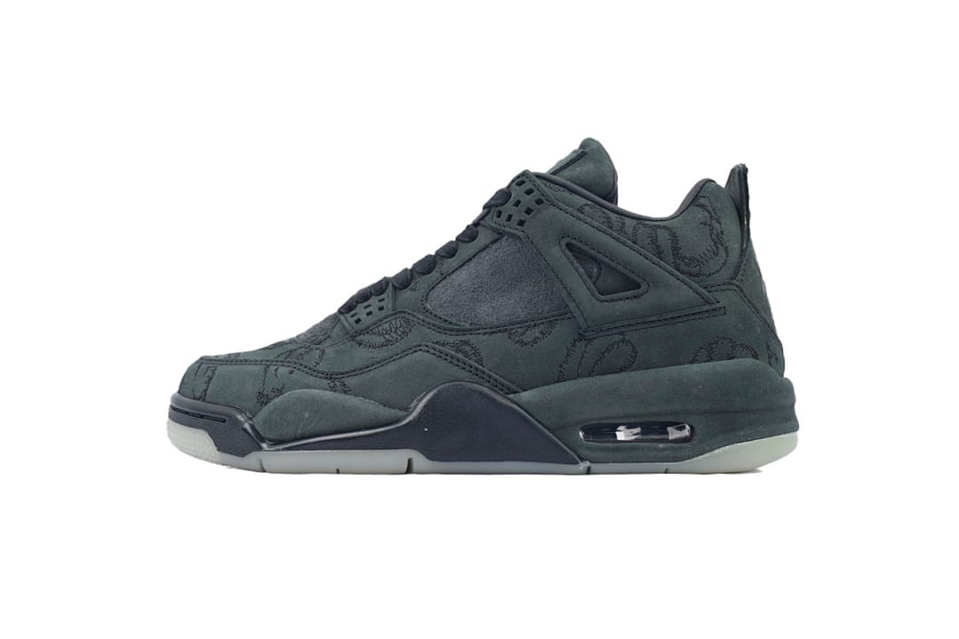 Air Jordan 4 Retro x KAWS Black