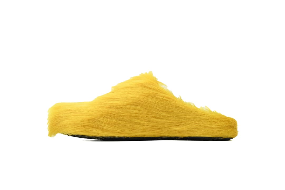 Marni Furry Yellow Fussbett