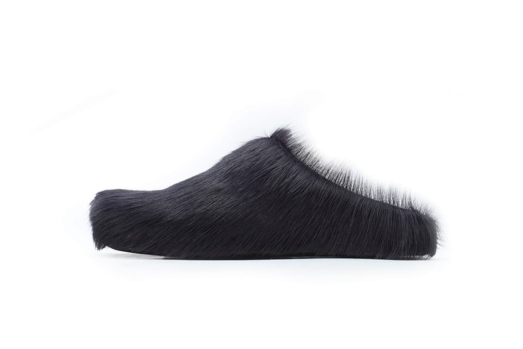 Marni Furry Triple Black Fussbett