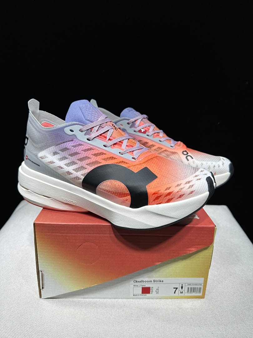 On Cloudspike Amplius 'White Orange'
