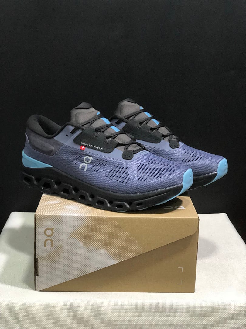 On Cloudstratus 3 (Colorway 2)
