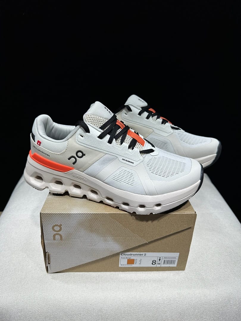 On Cloudrunner 2 'White Soft Sand'