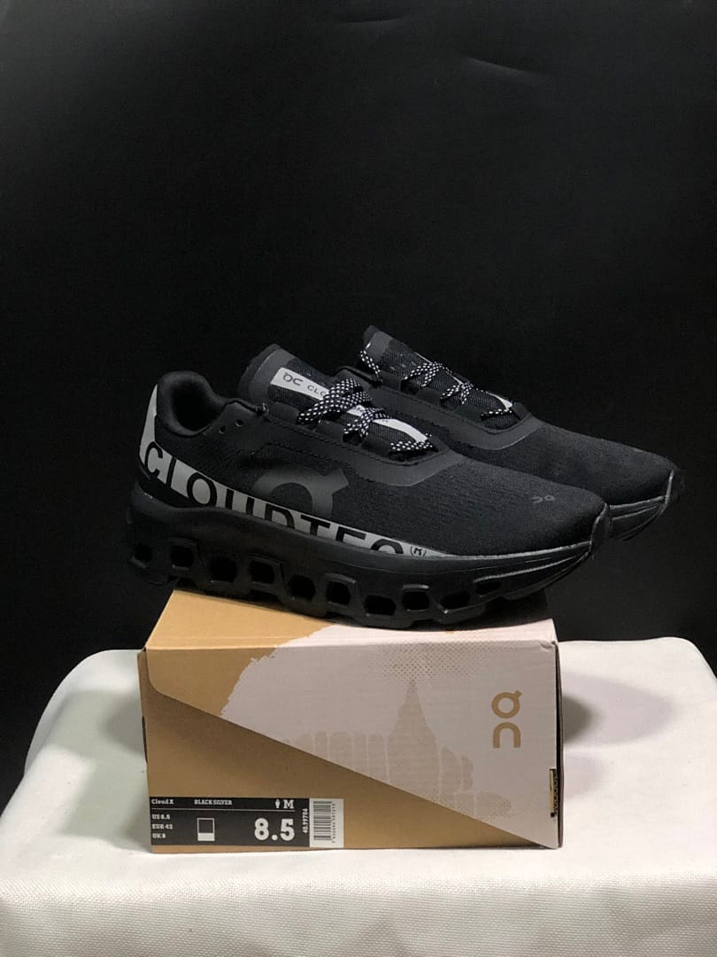 On Cloudmonster 'Black Silver'
