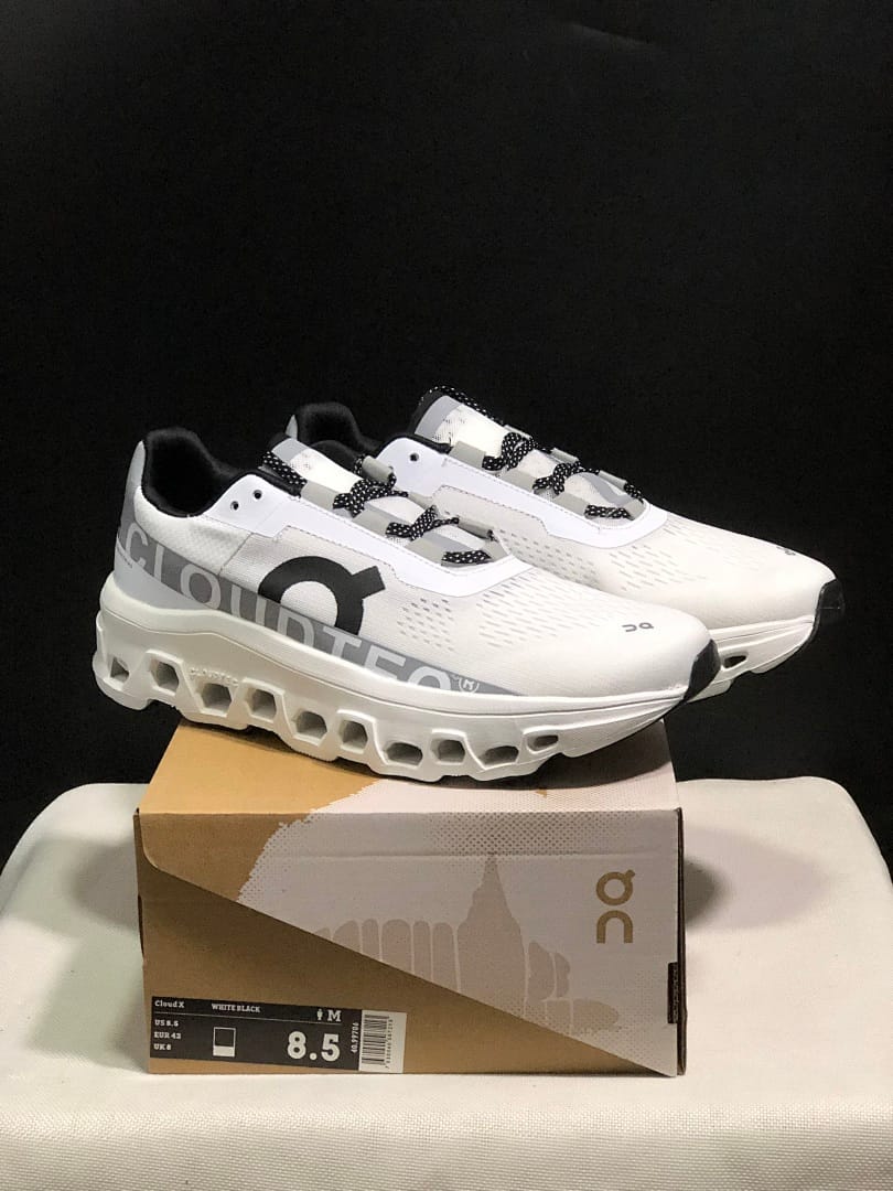 On Cloudmonster 'White Silver'
