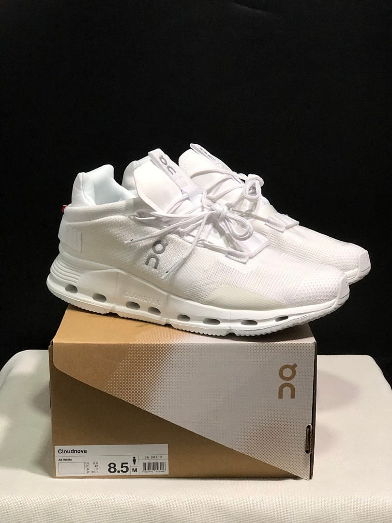 On Cloudnova 'Triple White'