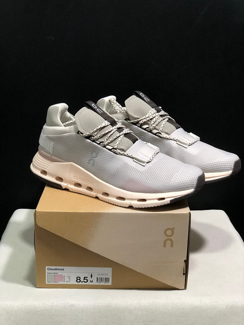 On Cloudnova (Colorway 2)