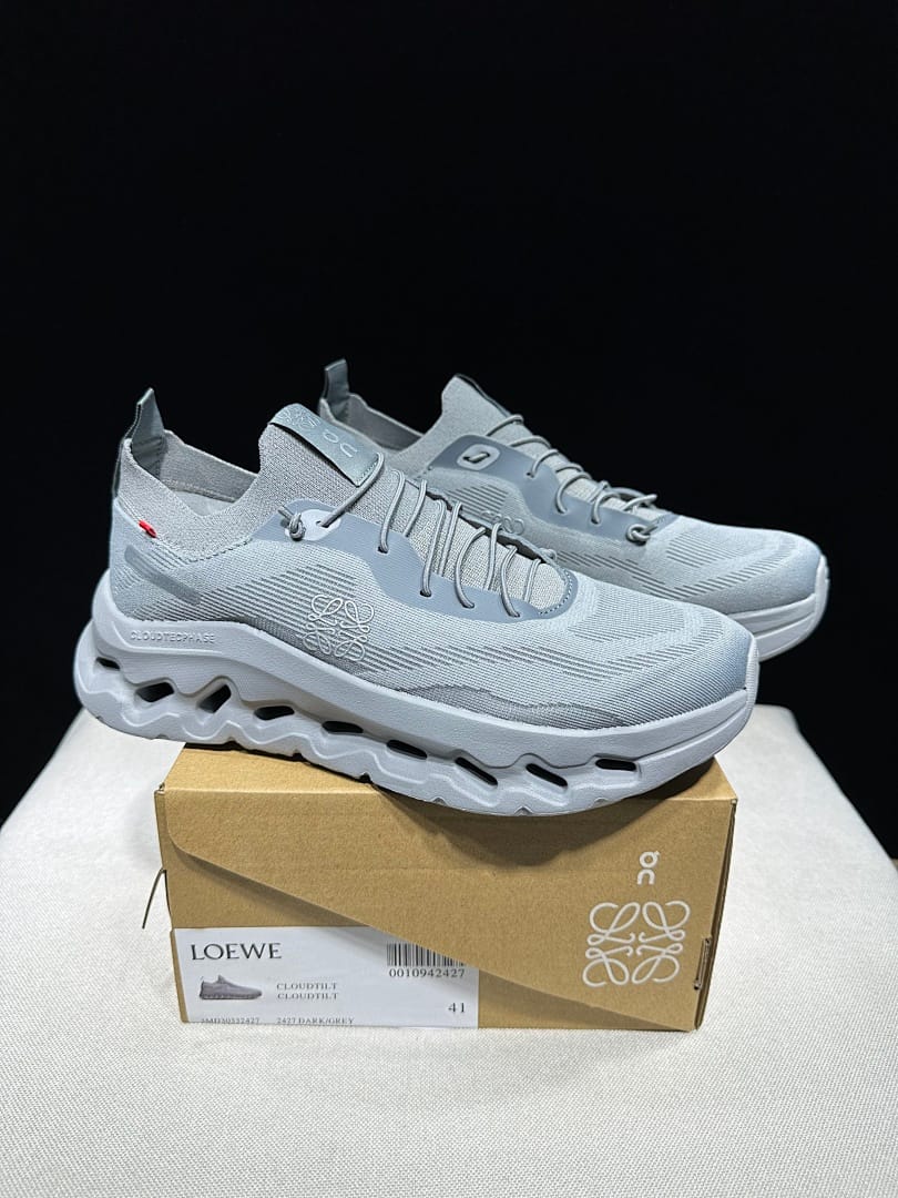 On × LOEWE Cloudtilt 'Grey'