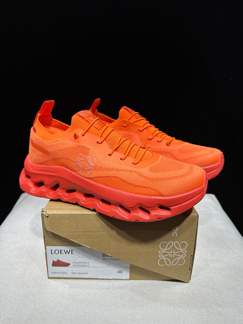On × LOEWE Cloudtilt 'Orange'