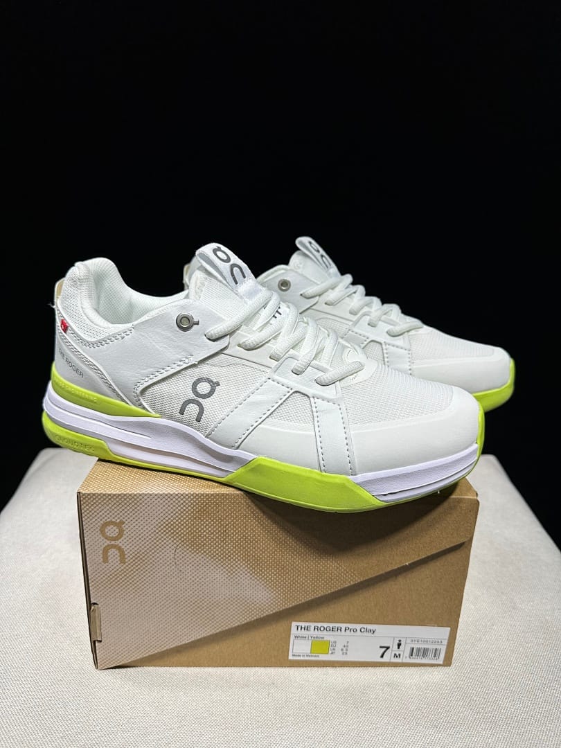 On THE ROGER Clubhouse Pro (Colorway 12)
