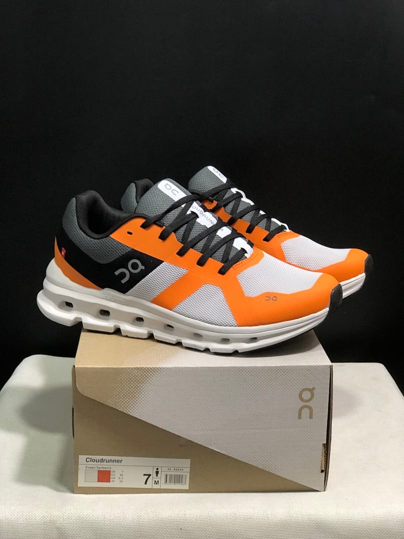 On Cloudrunner 'Yellow'