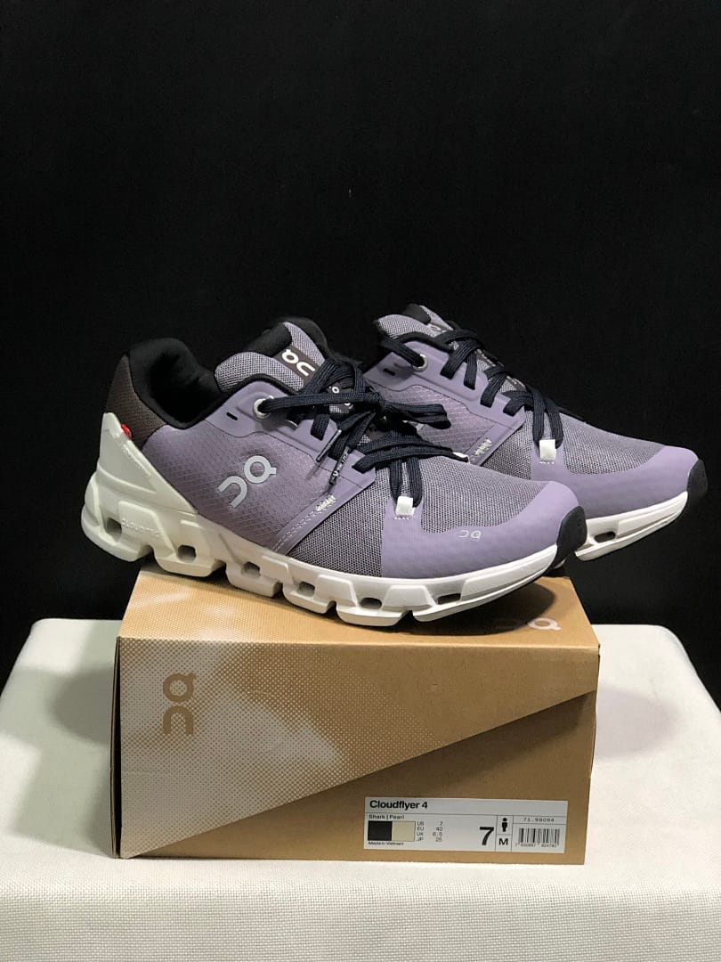 On Cloudflyer 4 (Colorway 7)