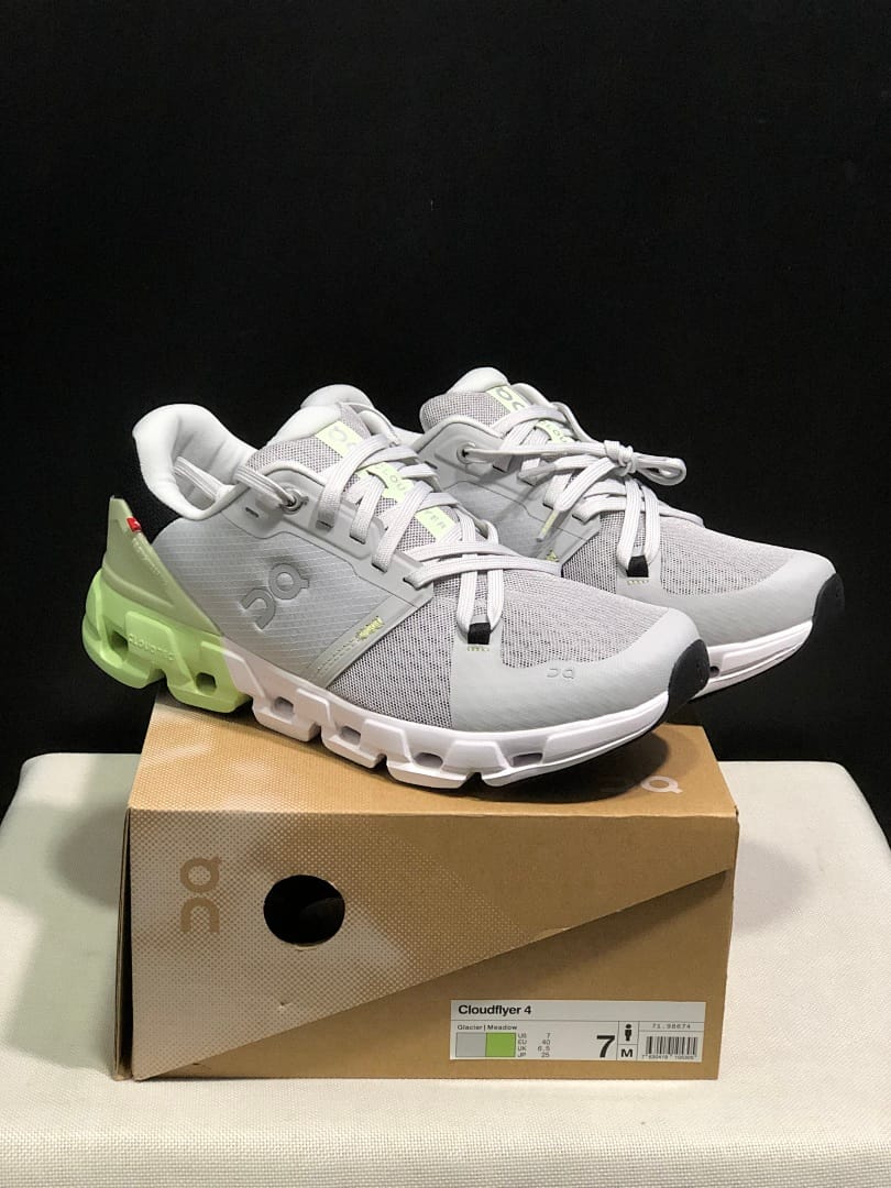 On Cloudflyer 4 (Colorway 2)