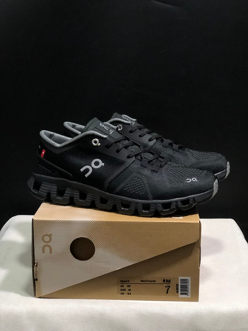 On Cloud X 1 Shift 'Triple Black'