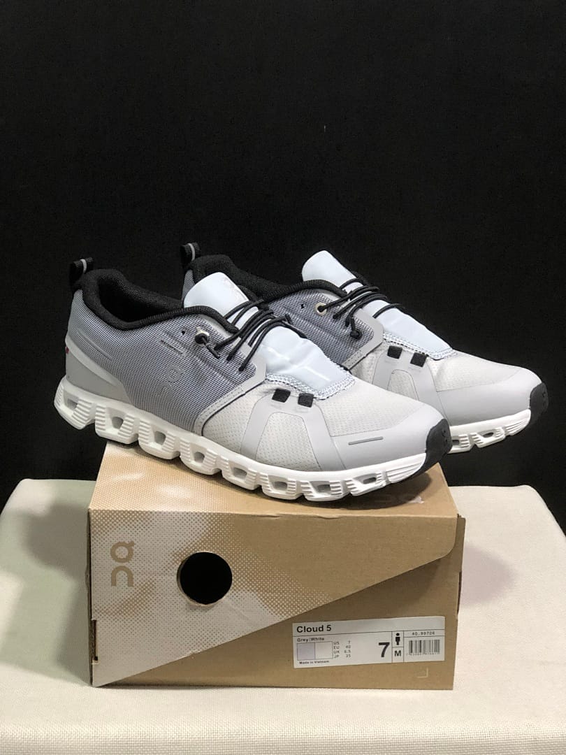 On Cloud 5 (Colorway 39)