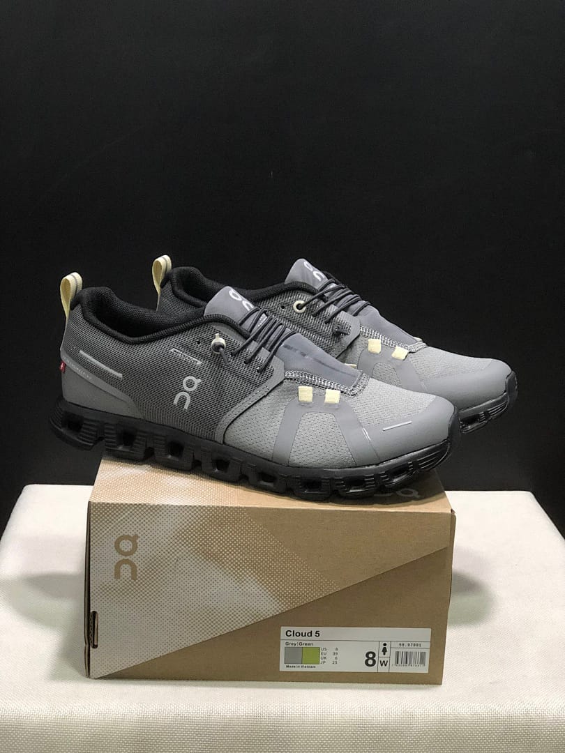 On Cloud 5 (Colorway 37)