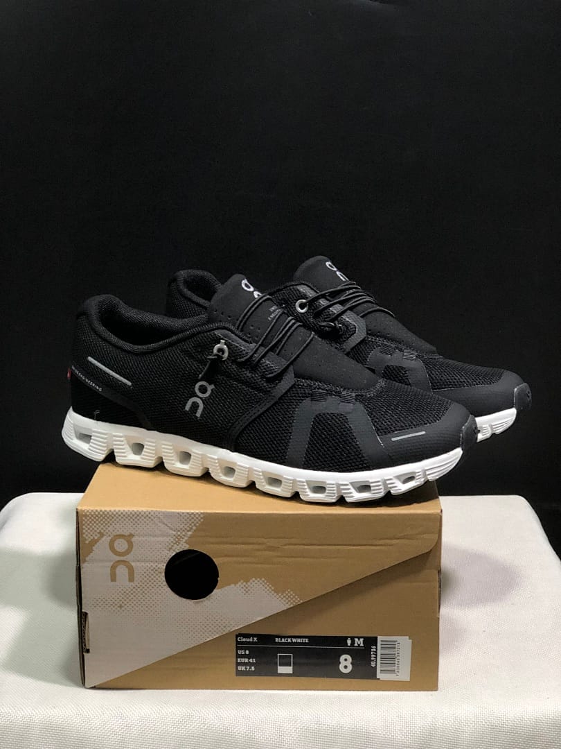 On Cloud 5 'Black White'