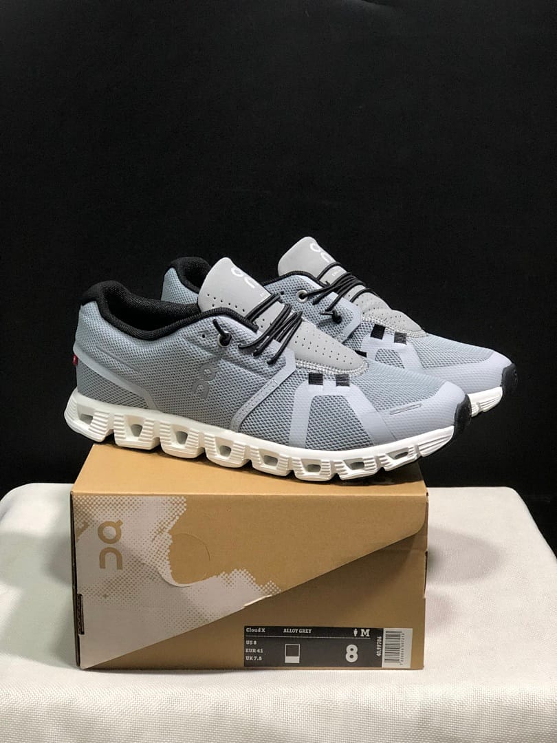On Cloud 5 (Colorway 28)