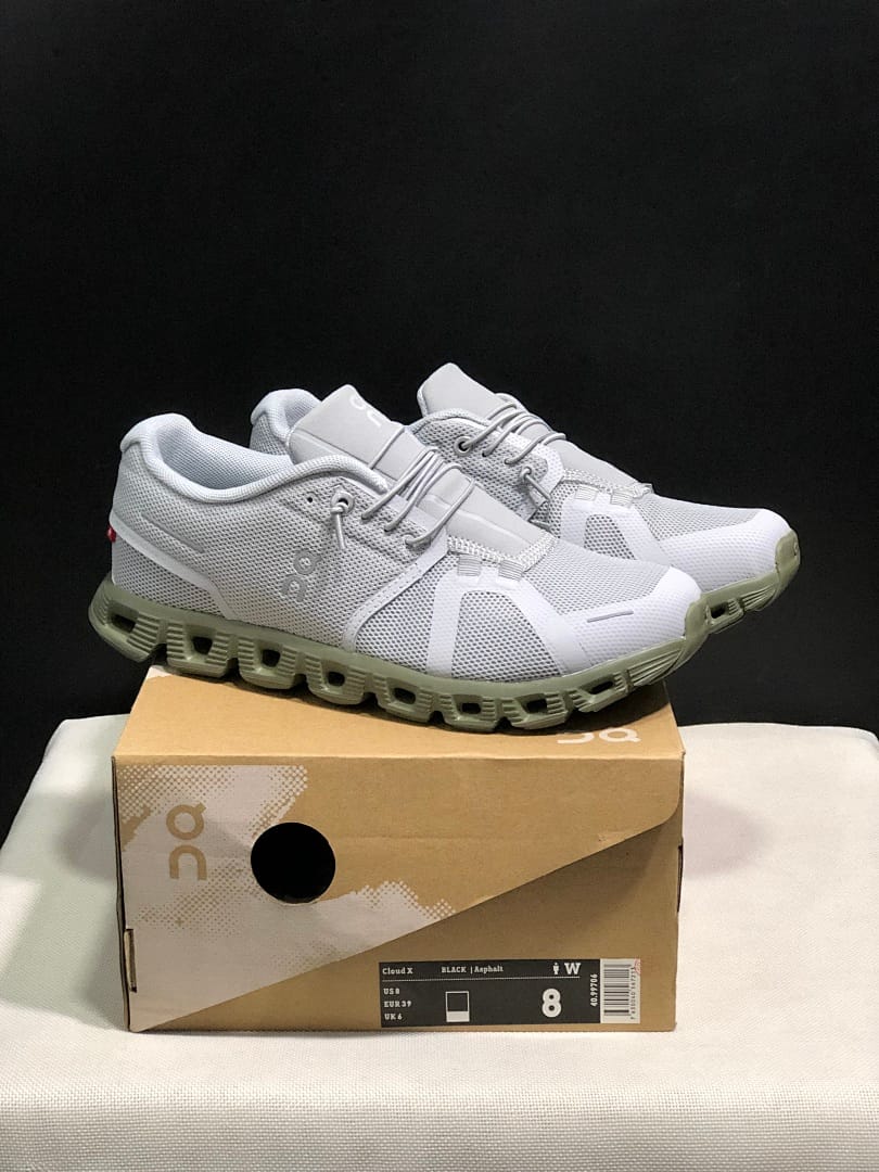 On Cloud 5 (Colorway 19)