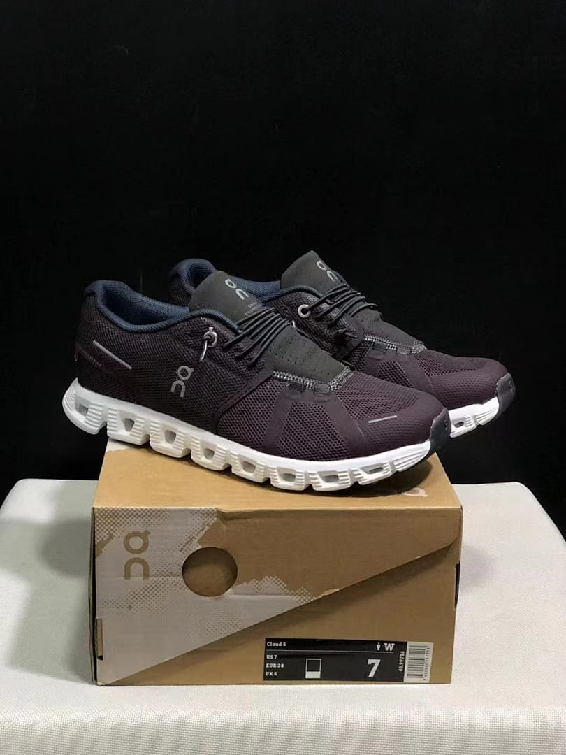 On Cloud 5 (Colorway 12)