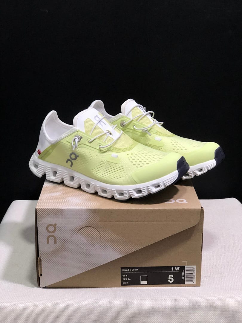 On Cloud 5 Coast (Colorway 4)