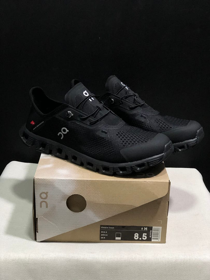 On Cloud 5 Coast 'Triple Black'