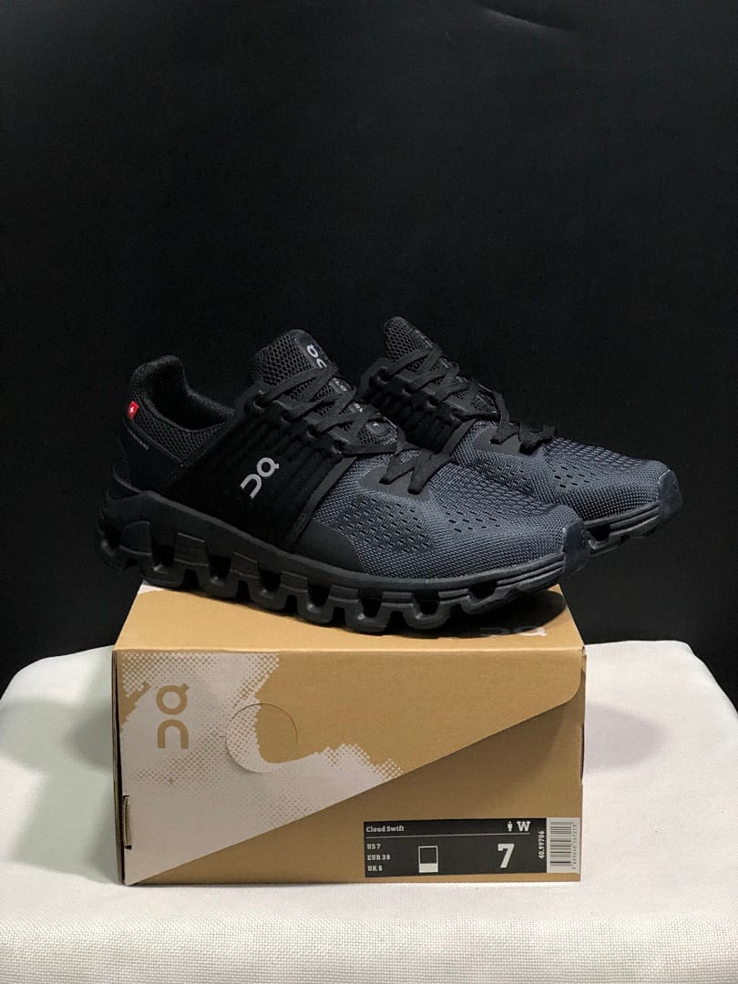 On Cloudswift 'Triple Black'