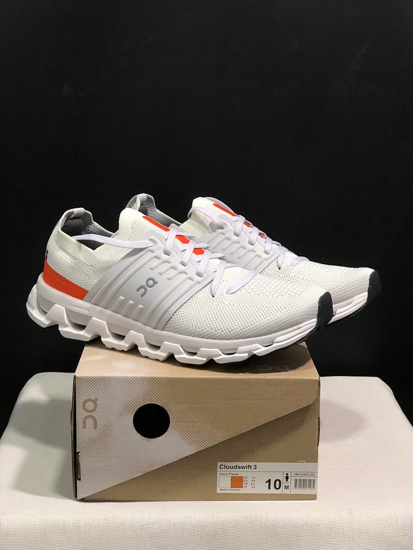 On Cloudswift 3 'Ivory' (Colorway 2)