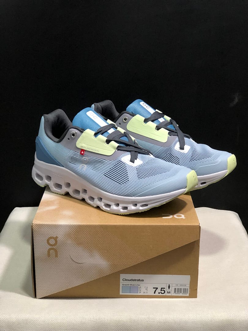 On Cloudstratus 2 (Colorway 9)