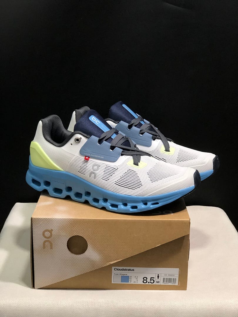 On Cloudstratus 2 (Colorway 5)