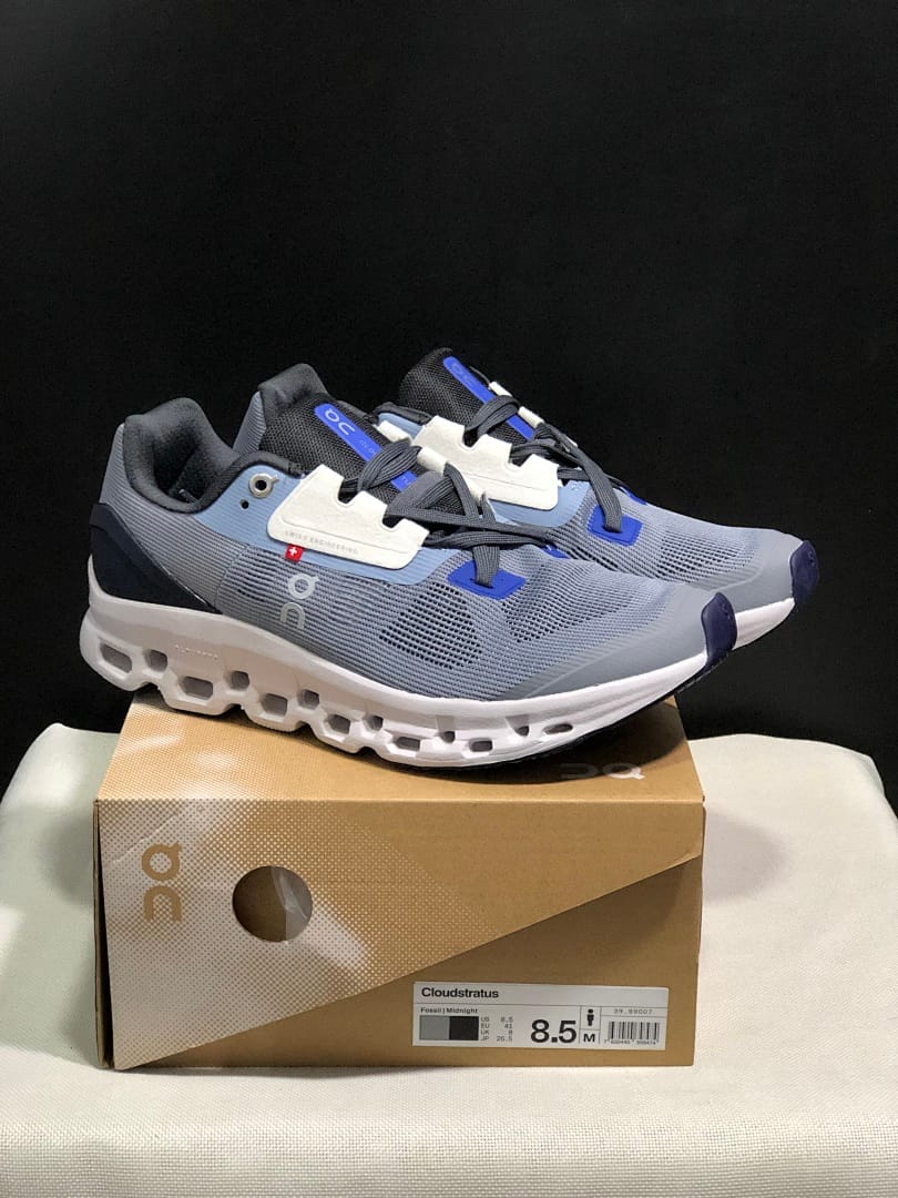 On Cloudstratus 2 (Colorway 4)