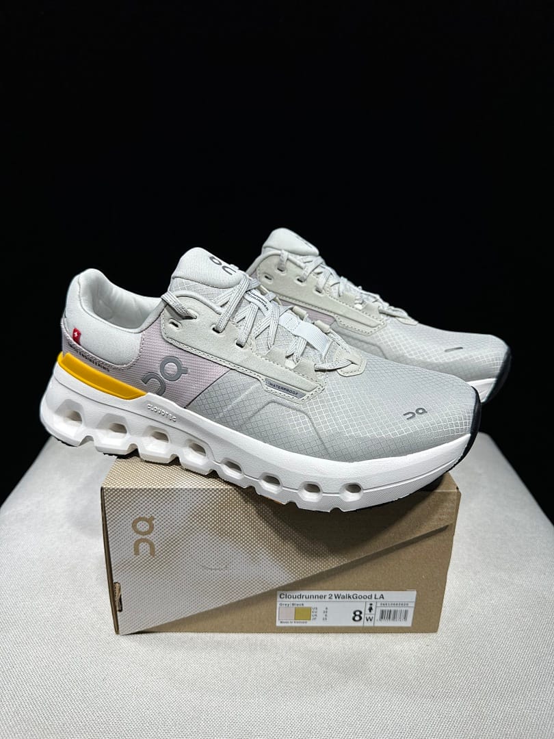 On Cloudrunner 2 'Triple White'