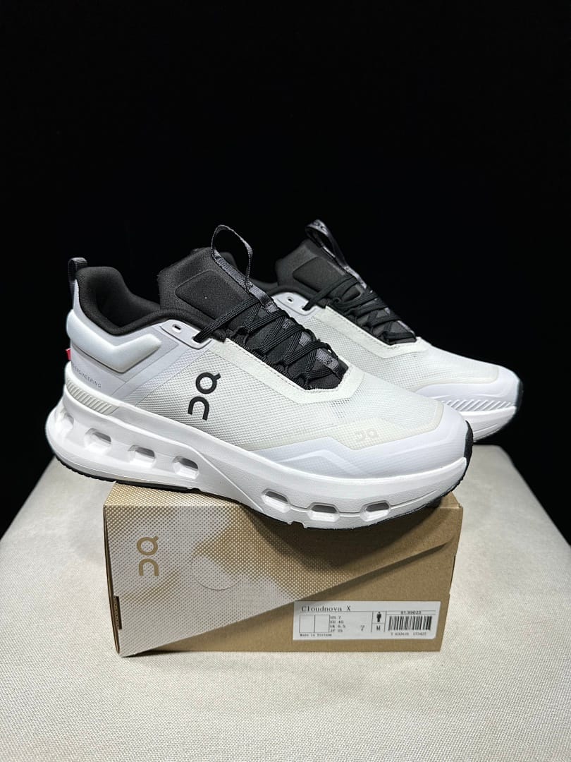On Cloudnova X 'White Black'