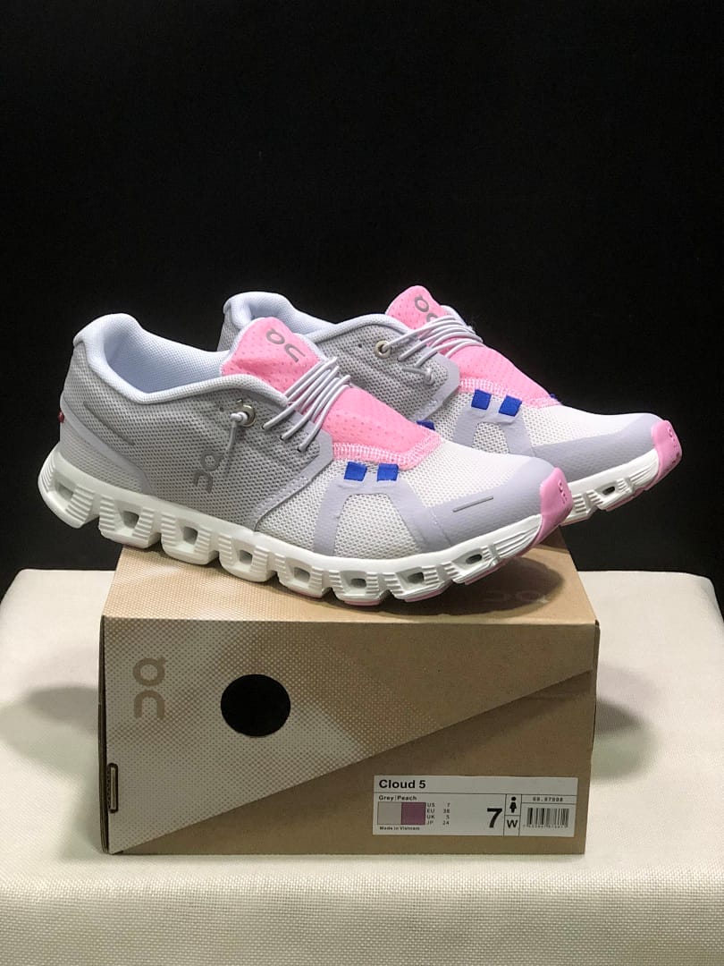 On Cloud 5 (Colorway 5)
