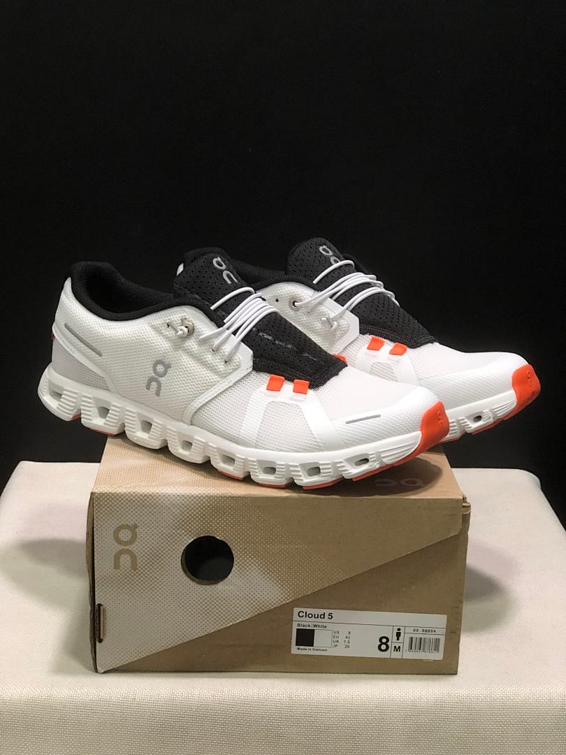 On Cloud 5 'White Black'
