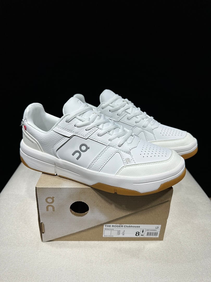 On THE ROGER Clubhouse 3 V2 'Triple White' (Colorway 2)