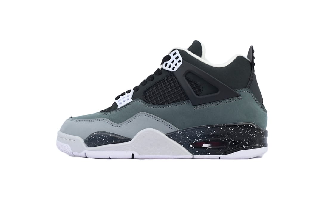 Air Jordan 4 Retro Fear (Colorway 4)