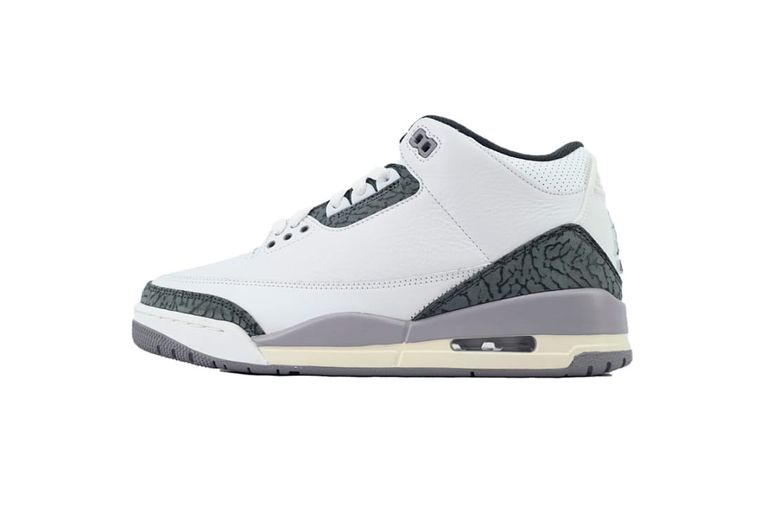 Air Jordan 3 Retro Cement Grey