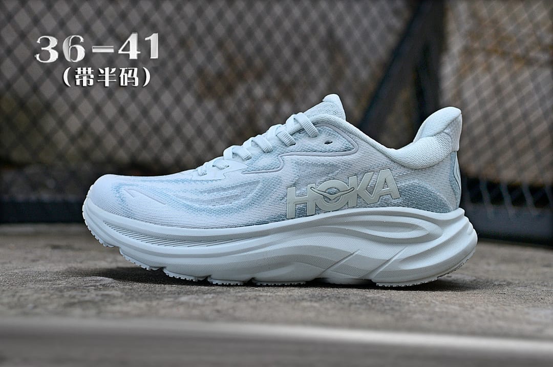 HOKA Clifton 10 'Cloud Blue'