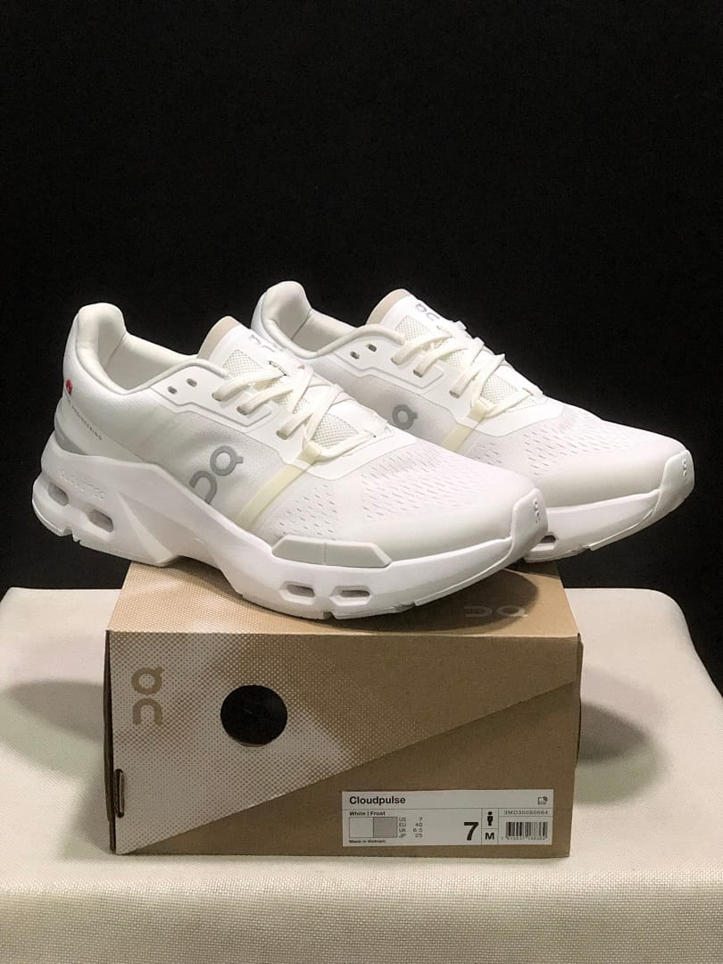 On Cloudpulse 'Triple White'