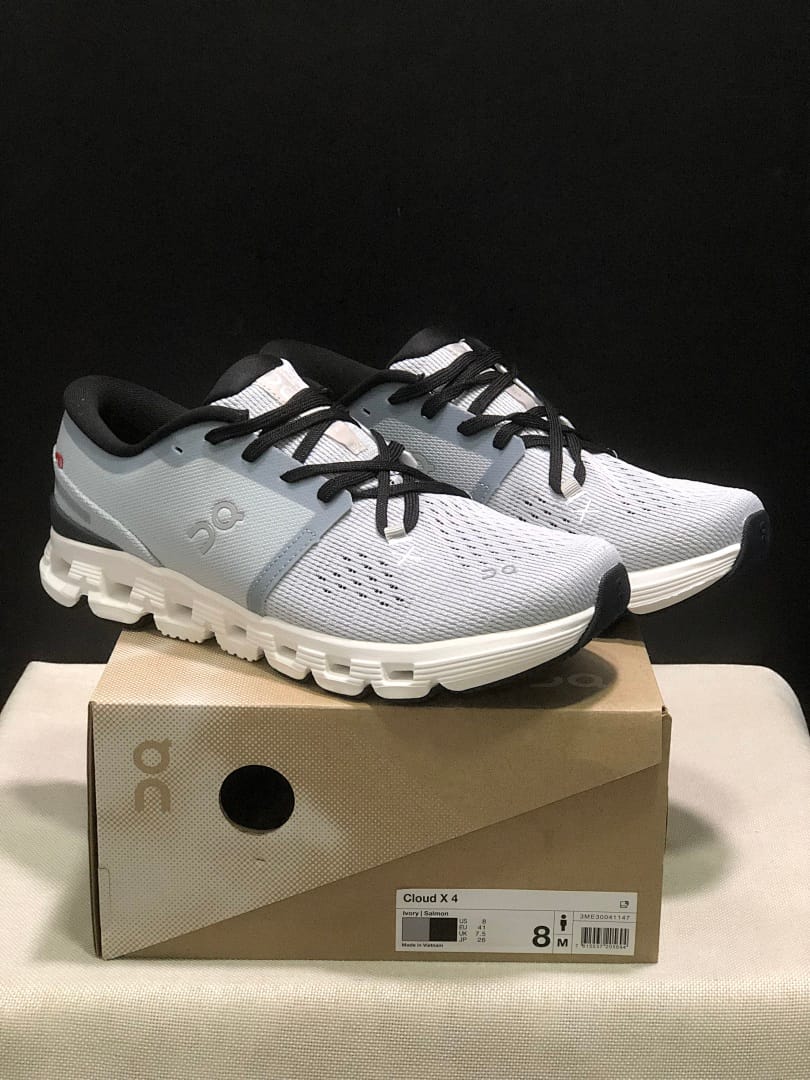 On Cloud X4 (Colorway 11)