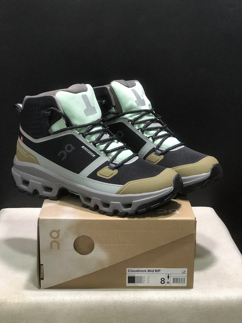 On Cloudrock Low WP (Colorway 10)