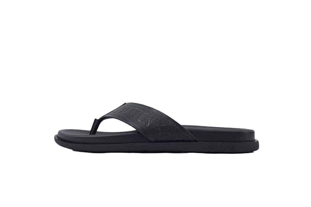 Louis Vuitton LV Slipper Flip Flops The Network Is Completely Black