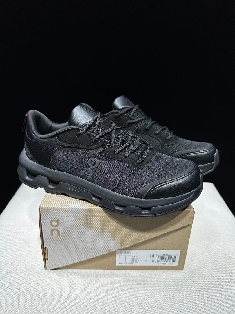 On × Zendaya Cloudzone (Colorway 5)