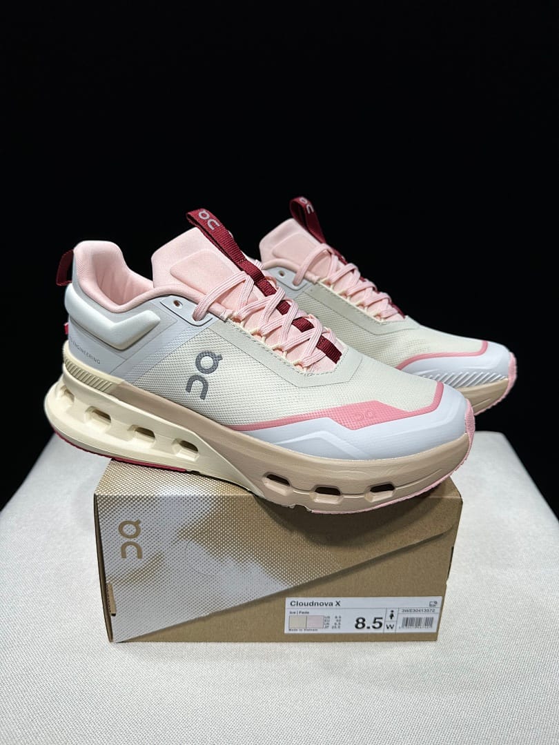 On Cloudnova X (Colorway 11)